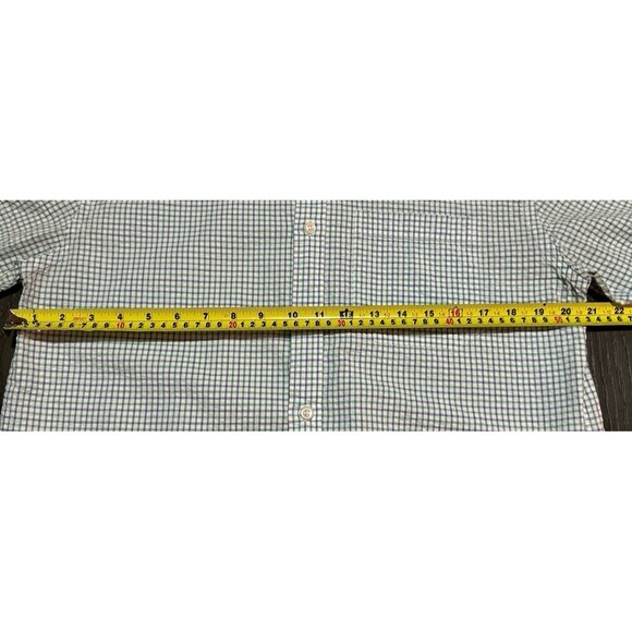 L.L. Bean Plaid Seersucker Short Sleeved Shirt Size Medium - Picture 4 of 5